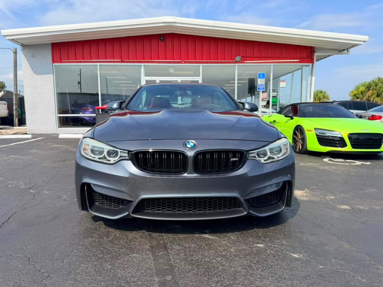Used 2015 BMW M4 Convertible RWD image 2