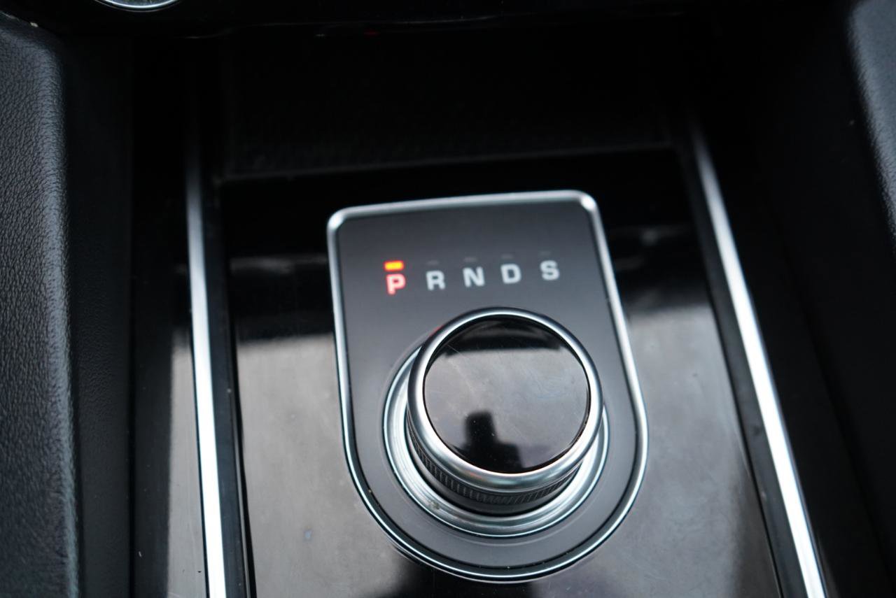 Used 2020 Jaguar F-PACE R-Sport image 52