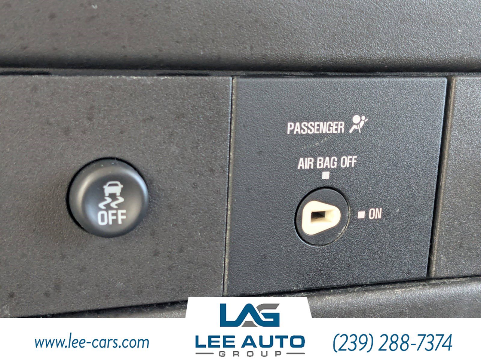 Used 2015 Chevrolet Express 2500 image 19