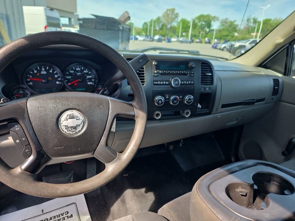 Used 2009 Chevrolet Silverado 1500 W/T RWD image 13
