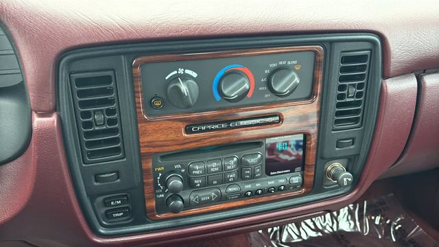 Used 1996 Chevrolet Caprice SS RWD image 24