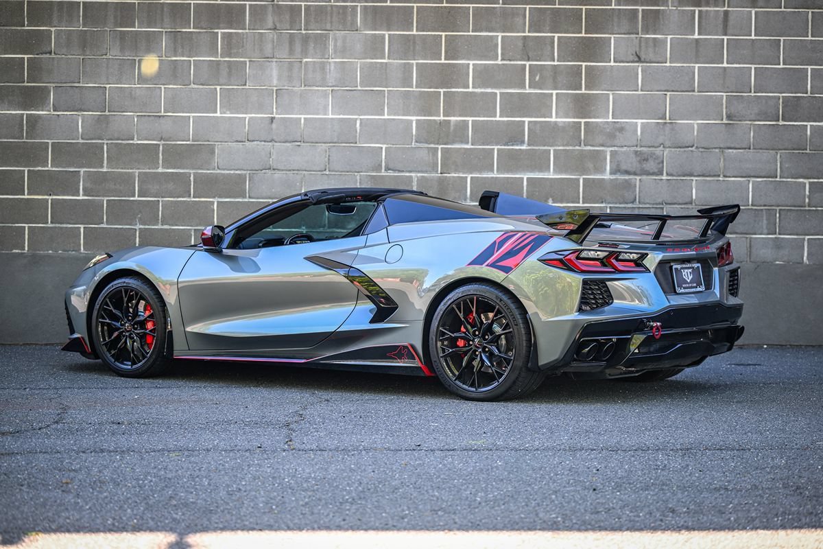 Used 2023 Chevrolet Corvette Stingray Premium Conv w/ Z51 Performance Package RWD image 4