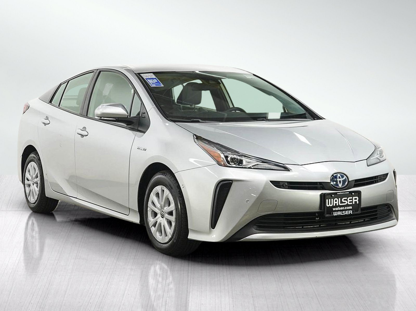 Used 2021 Toyota Prius LE FWD image 7