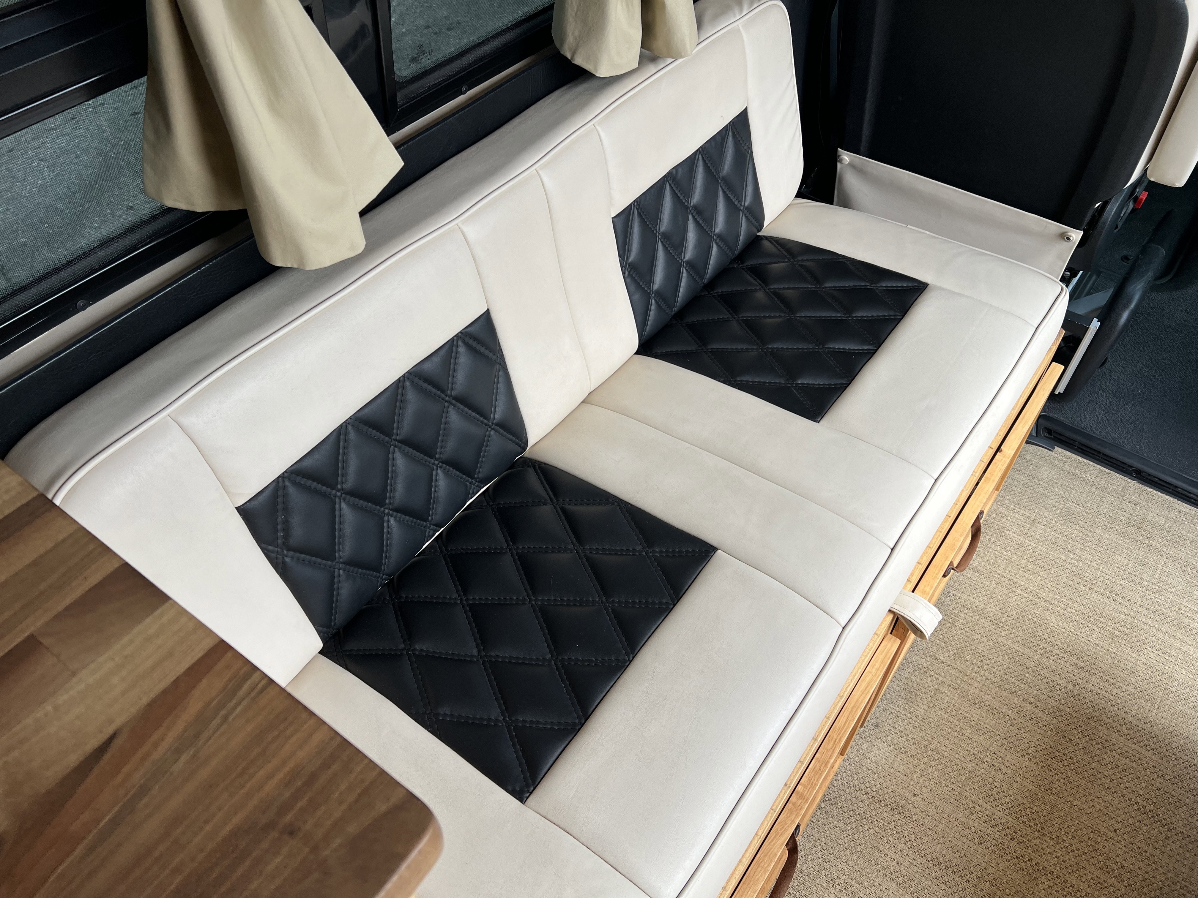 Used 2022 Mercedes-Benz Sprinter 2500 image 25