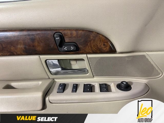 Used 2009 Mercury Grand Marquis LS RWD image 16