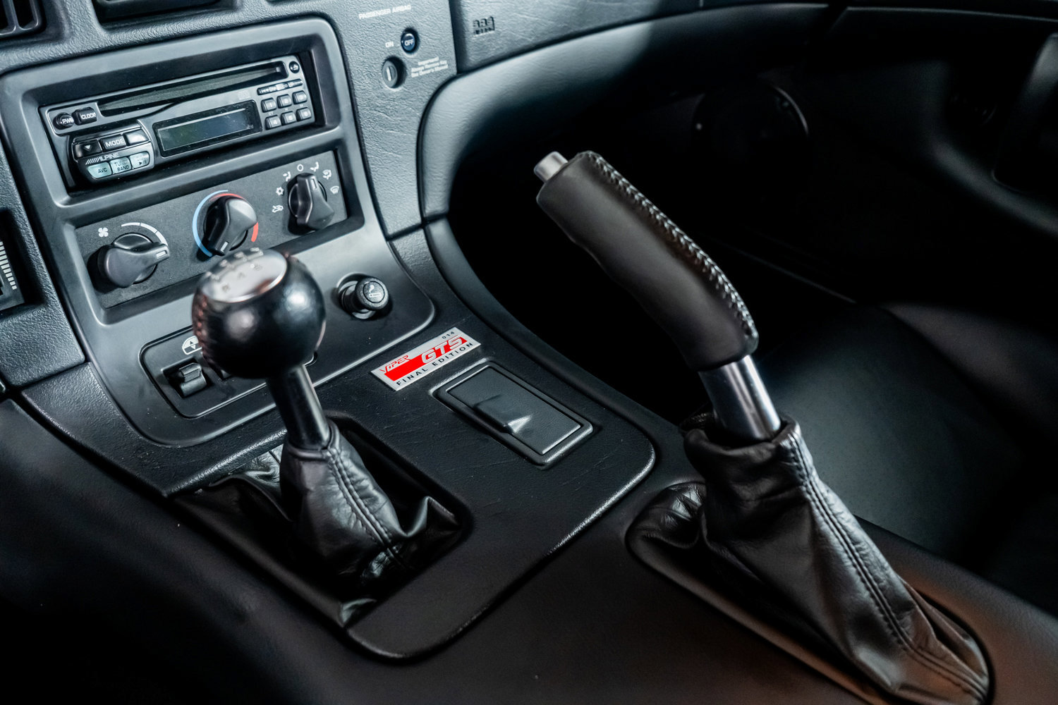 Used 2002 Dodge Viper GTS image 33