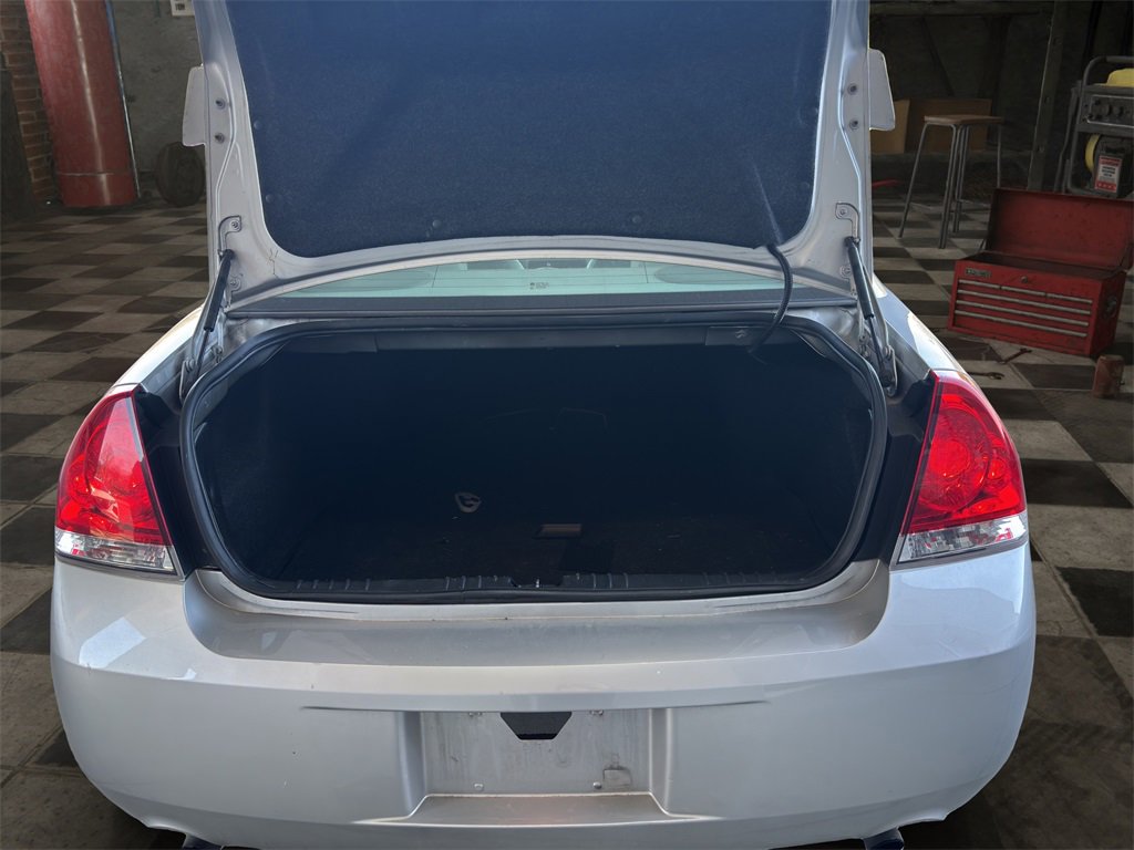 Used 2012 Chevrolet Impala LT w/ LT Sunroof Package image 10