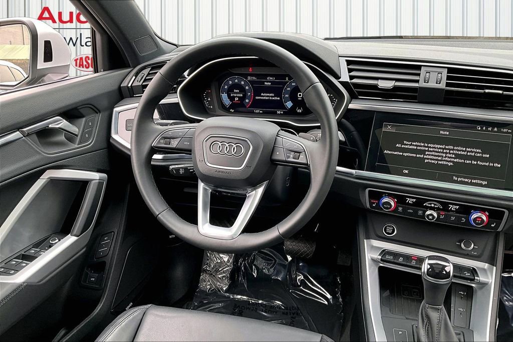 Used 2025 Audi Q3 2.0T Premium Plus w/ Premium Plus Package image 8