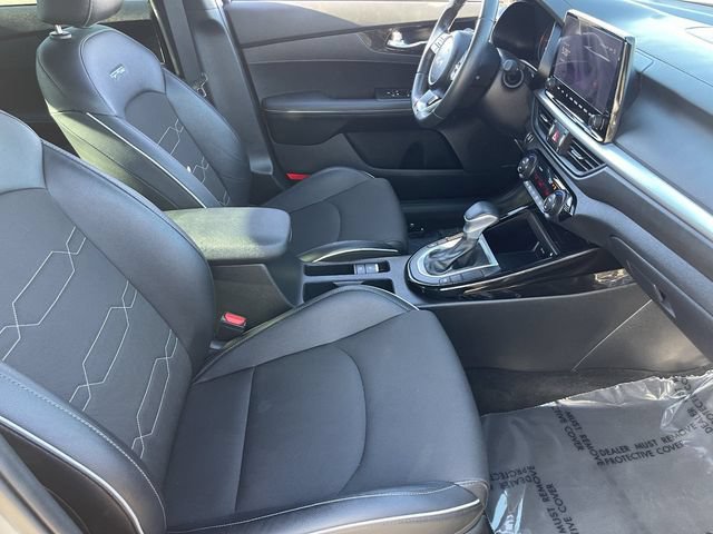 Used 2024 Kia Forte GT-Line w/ GT-Line Premium Package FWD image 13