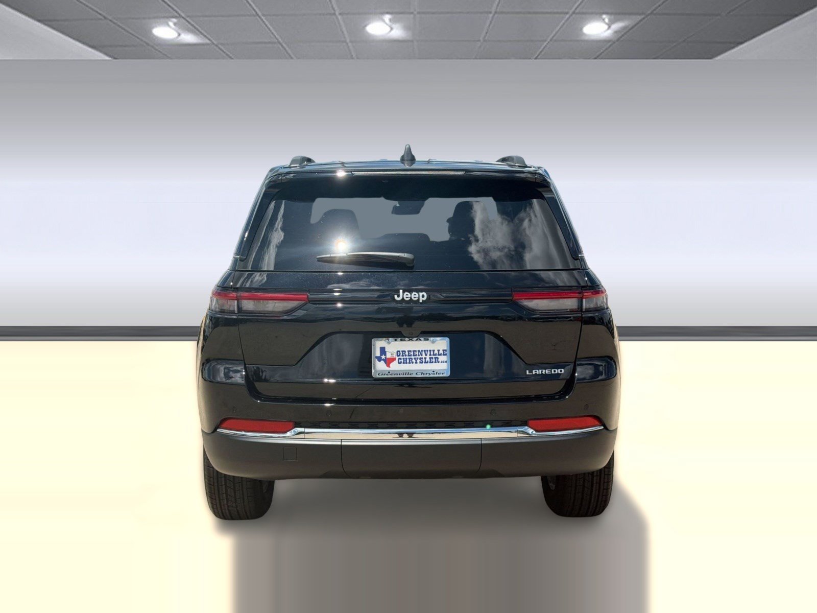 New 2026 Jeep Grand Cherokee Laredo RWD image 10