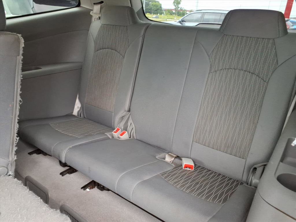 Used 2015 Chevrolet Traverse LT w/ Style and Technology Package FWD image 20