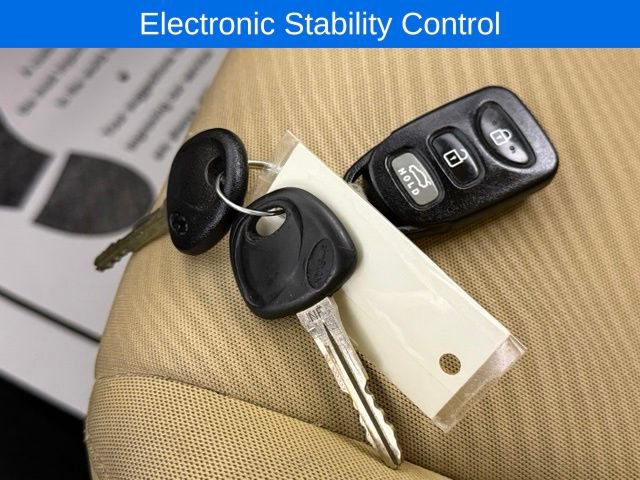 Used 2013 Hyundai Elantra GLS w/ Preferred Pkg FWD image 22