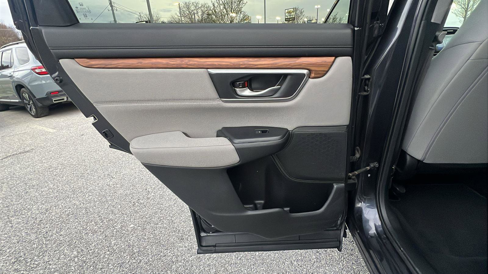 Used 2019 Honda CR-V EX image 17