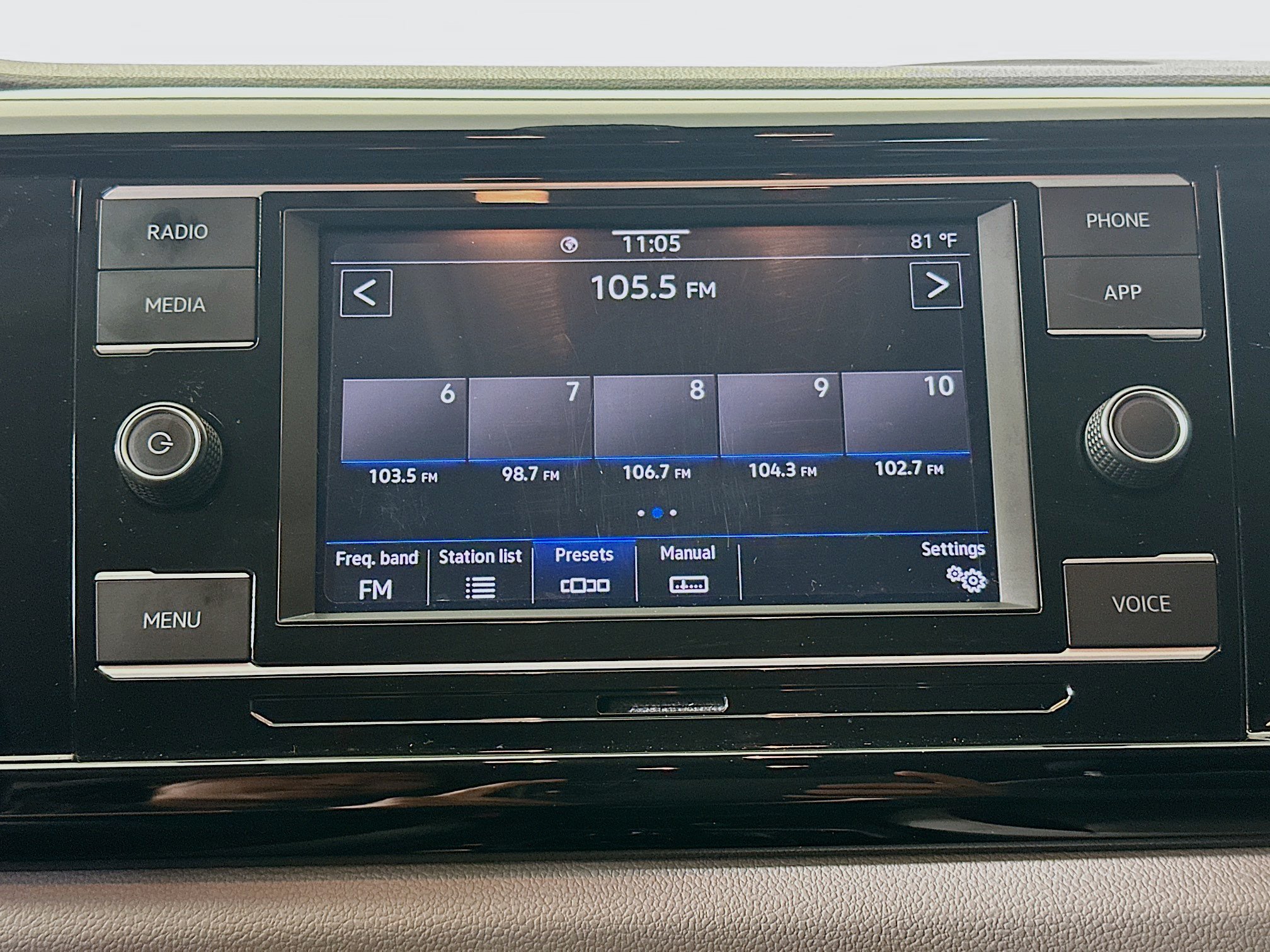 Used 2023 Volkswagen Taos S FWD image 19