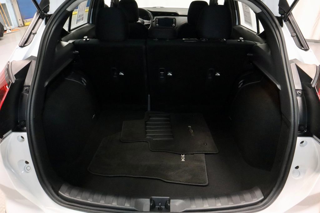 Used 2024 Nissan Kicks SR FWD image 13