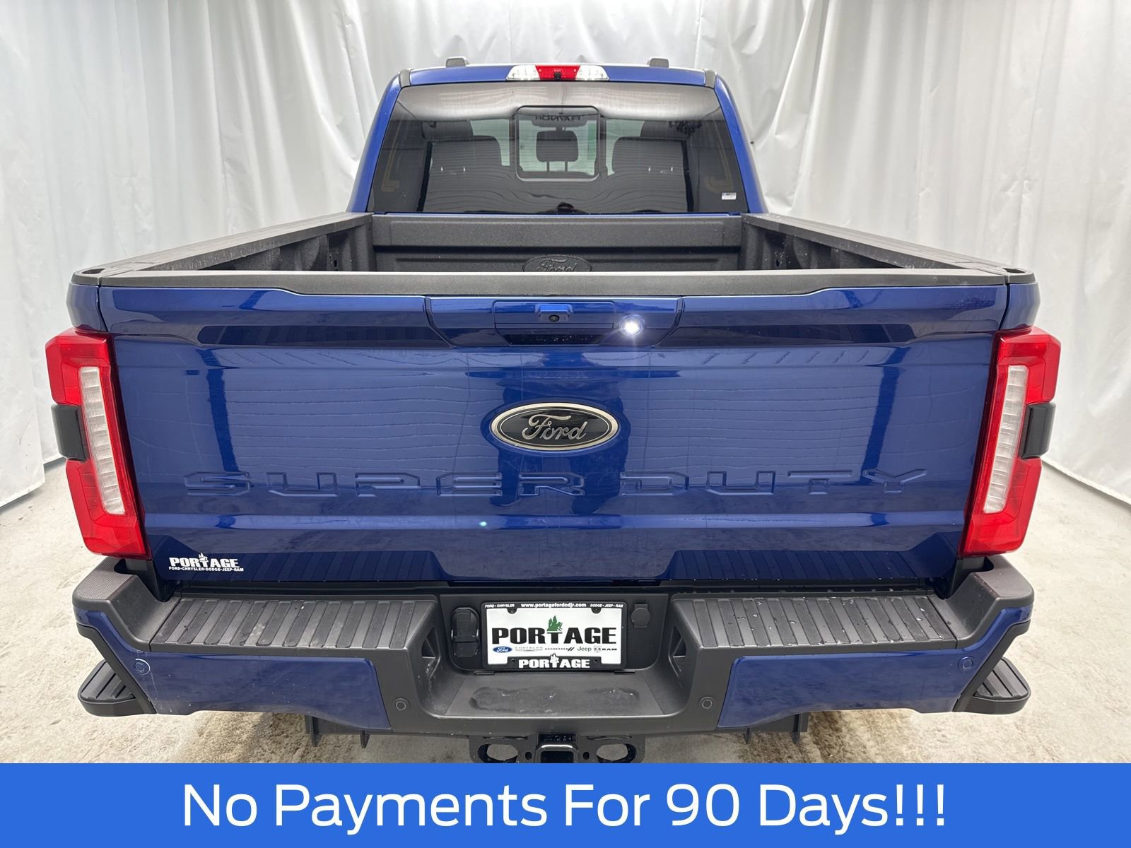 New 2026 Ford F250 Lariat w/ Black Appearance Package image 5