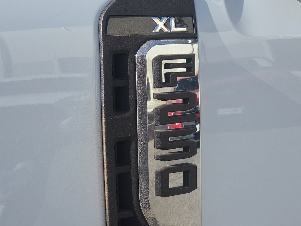 Used 2025 Ford F250 XL w/ XL Chrome Package AWD/4WD image 10