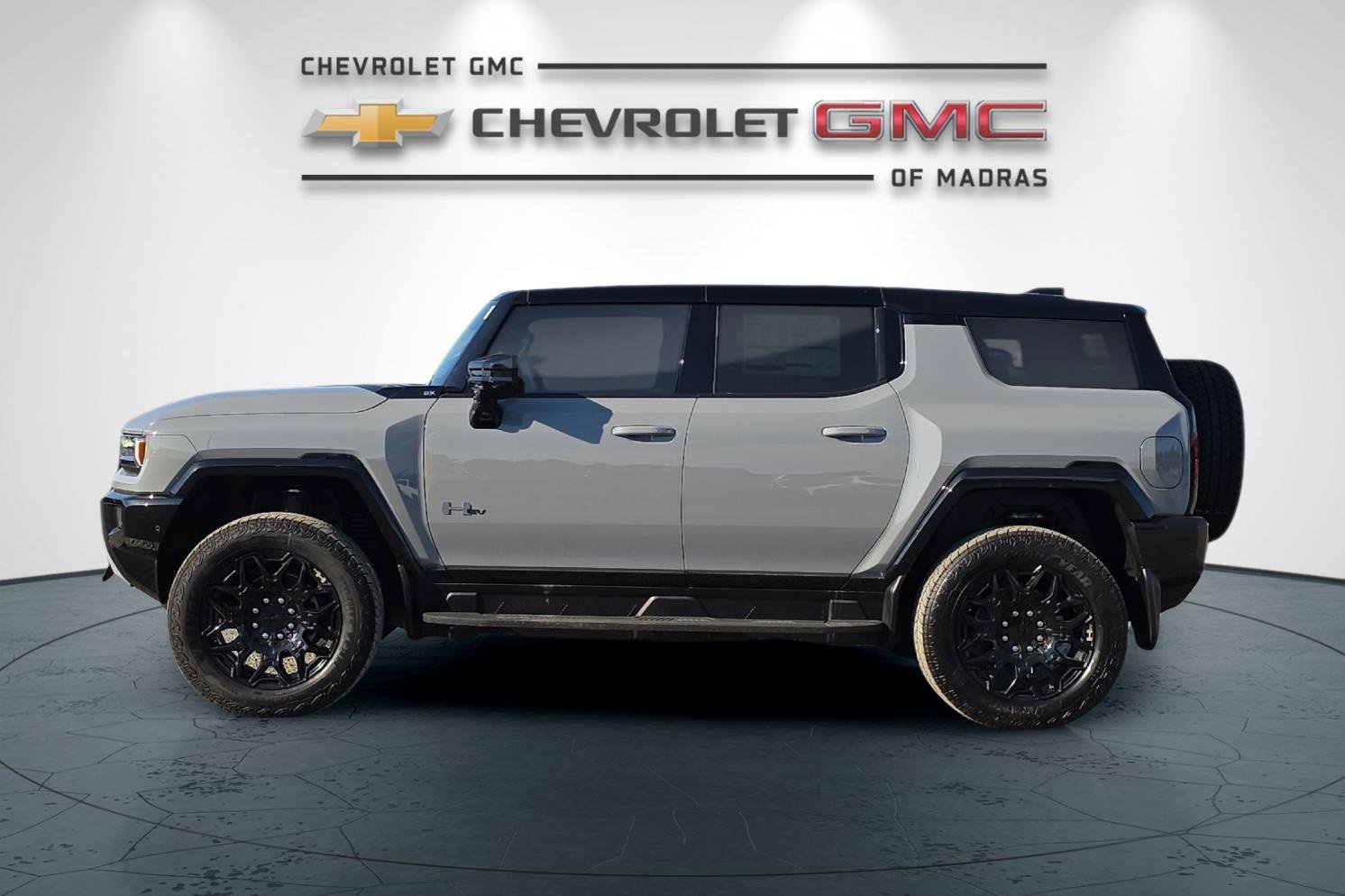 New 2026 GMC Hummer EV SUV w/ LPO, Sport Package image 6