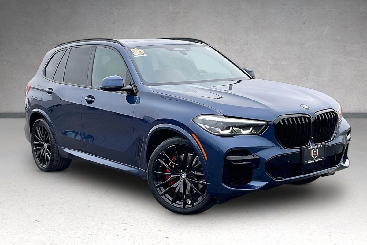 Used 2022 BMW X5 sDrive40i w/ M Sport Package RWD image 2
