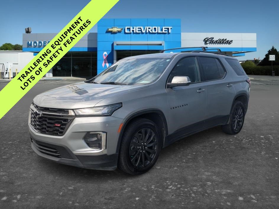 Used 2023 Chevrolet Traverse RS image 1