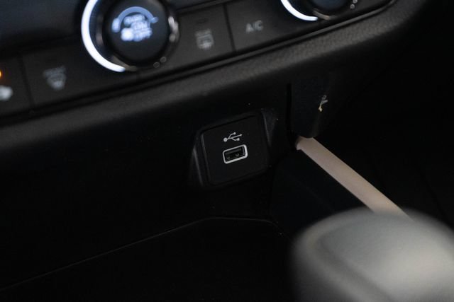 Used 2023 Honda HR-V LX image 16