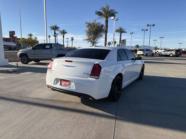 Used 2020 Chrysler 300 S RWD image 5