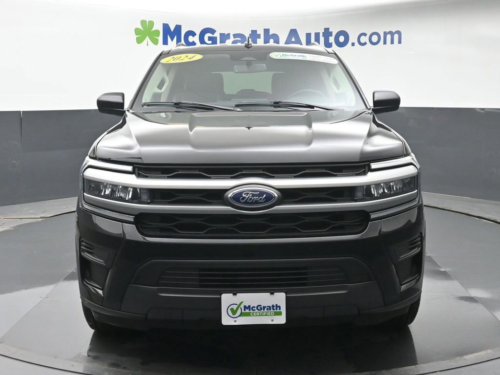 Used 2024 Ford Expedition XLT image 4