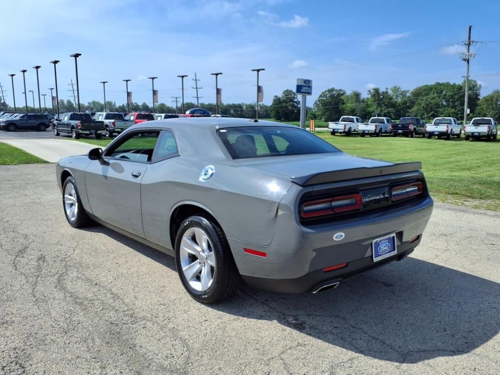 Used 2023 Dodge Challenger SXT image 5