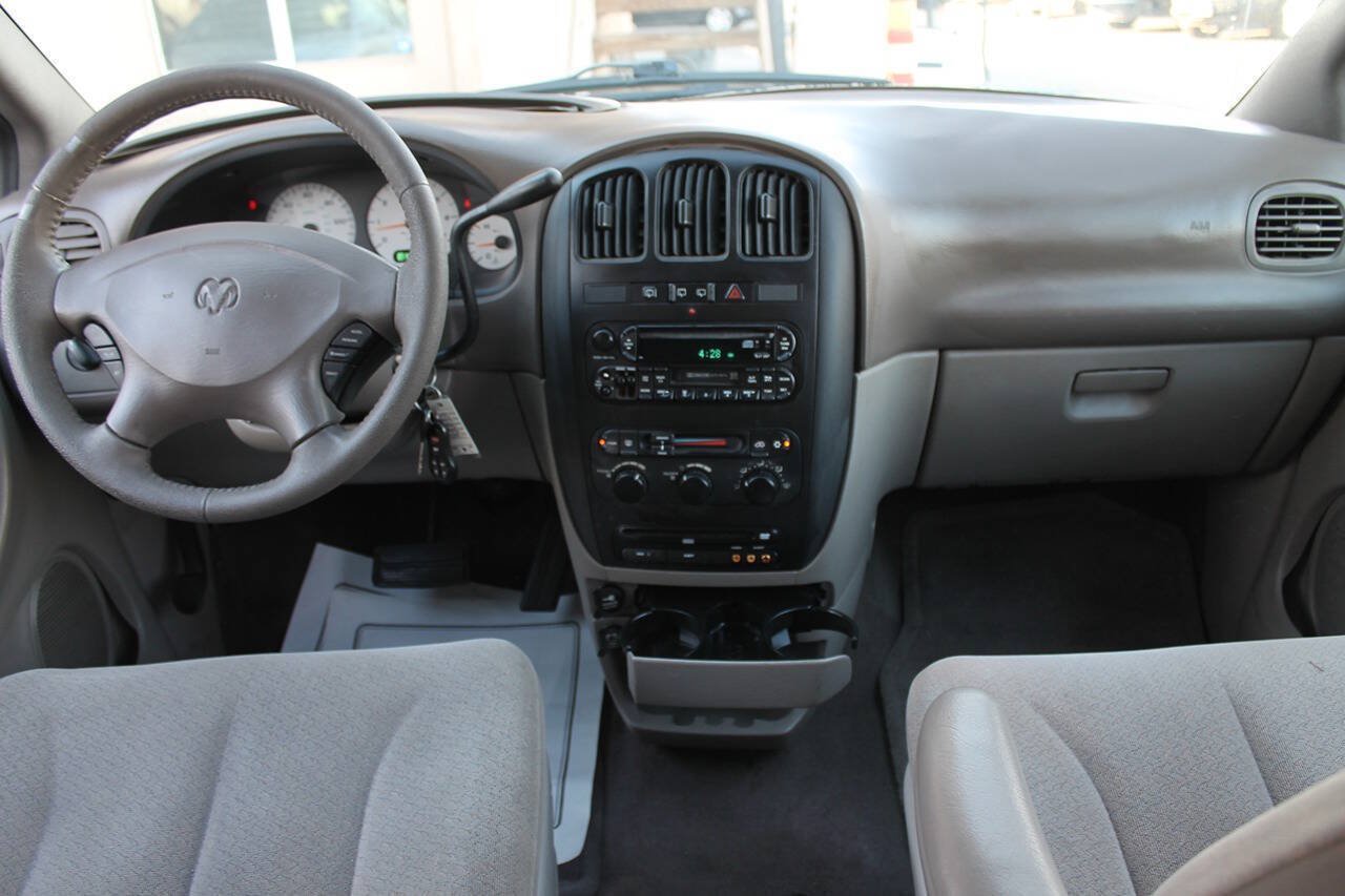 Used 2003 Dodge Grand Caravan Sport FWD image 34