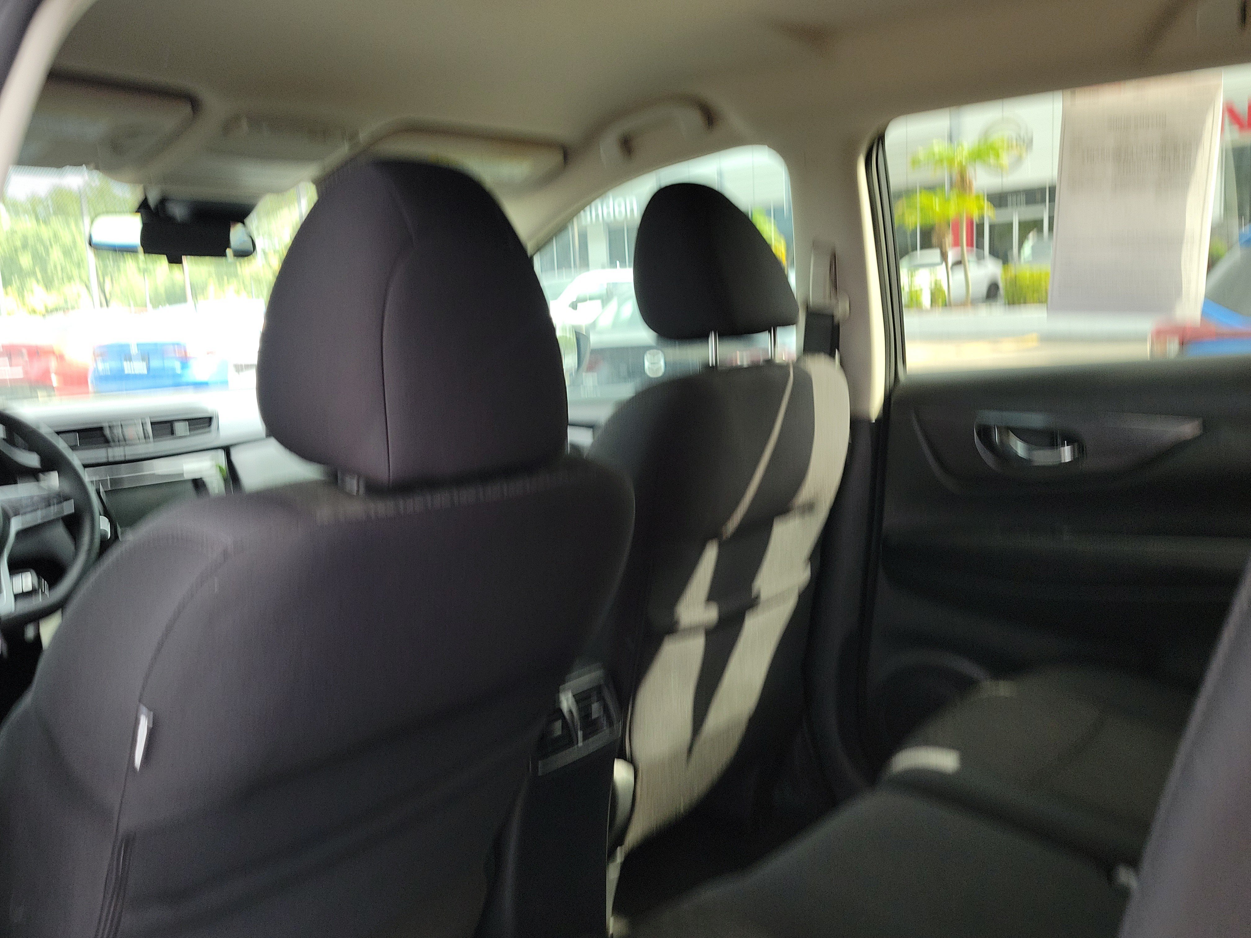 Used 2019 Nissan Rogue S w/ Special Edition Package FWD image 13