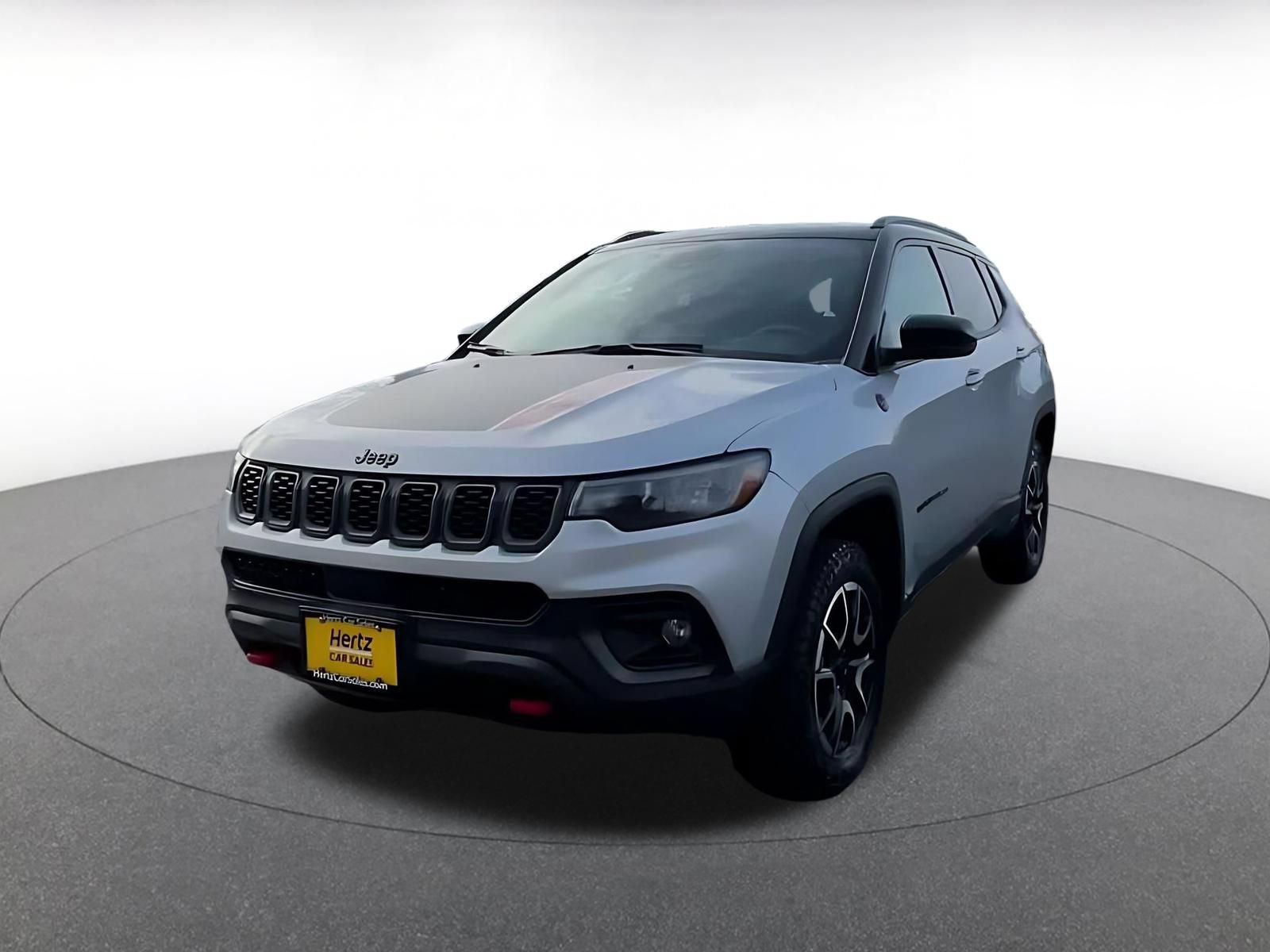 Used 2025 Jeep Compass Trailhawk AWD/4WD image 6