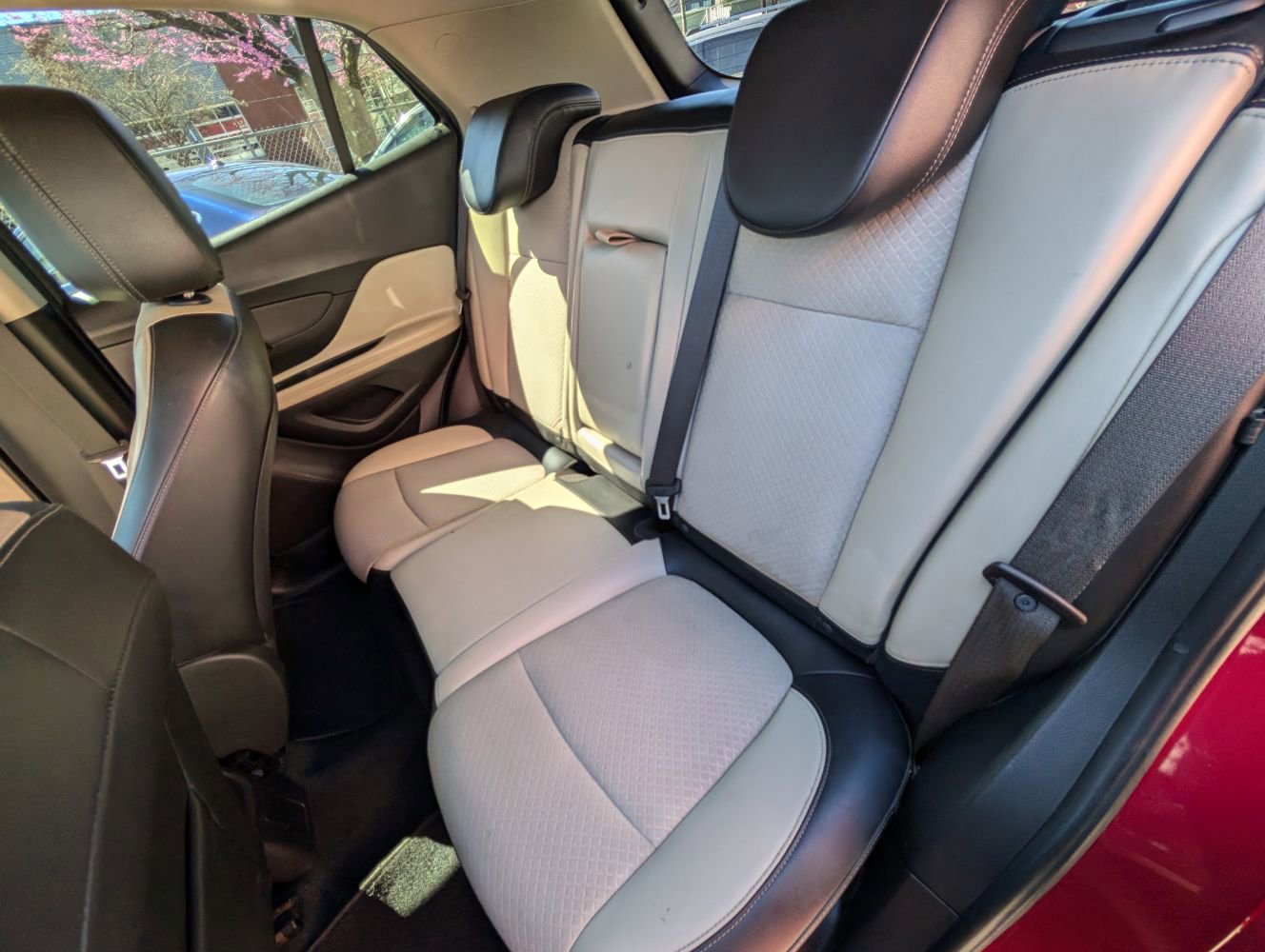 Used 2018 Buick Encore Preferred FWD image 18