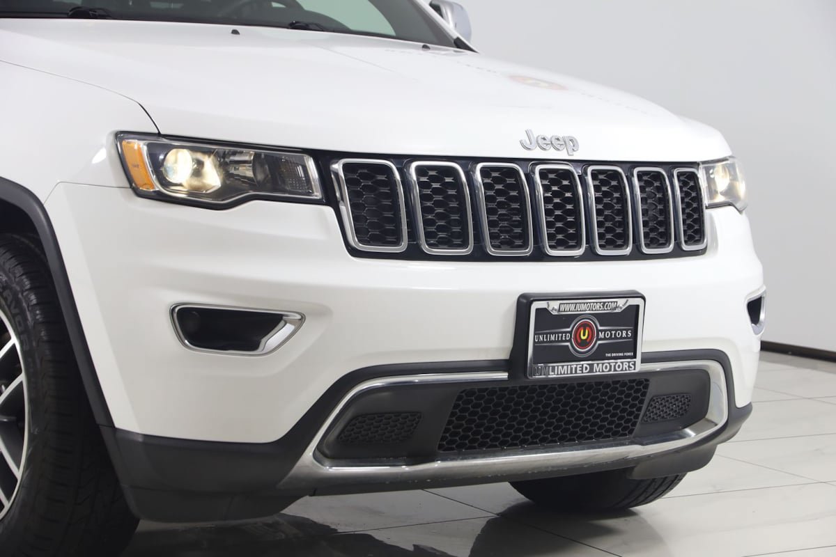 Used 2021 Jeep Grand Cherokee Limited AWD/4WD image 36