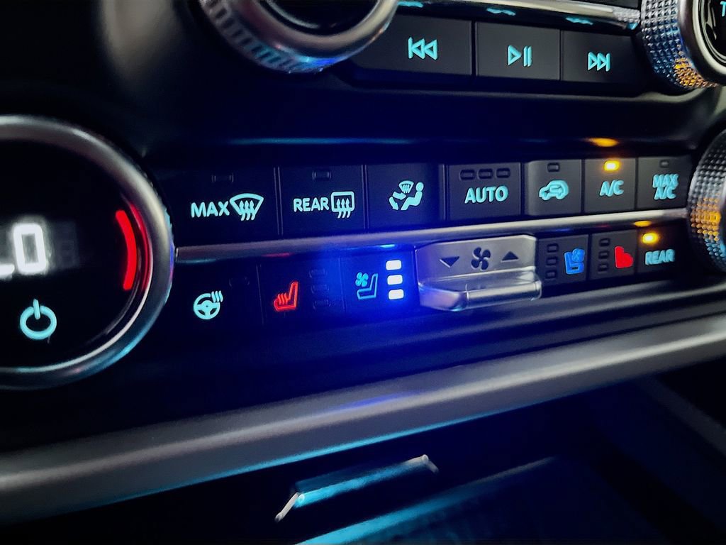 Used 2024 Ford Expedition XLT image 21