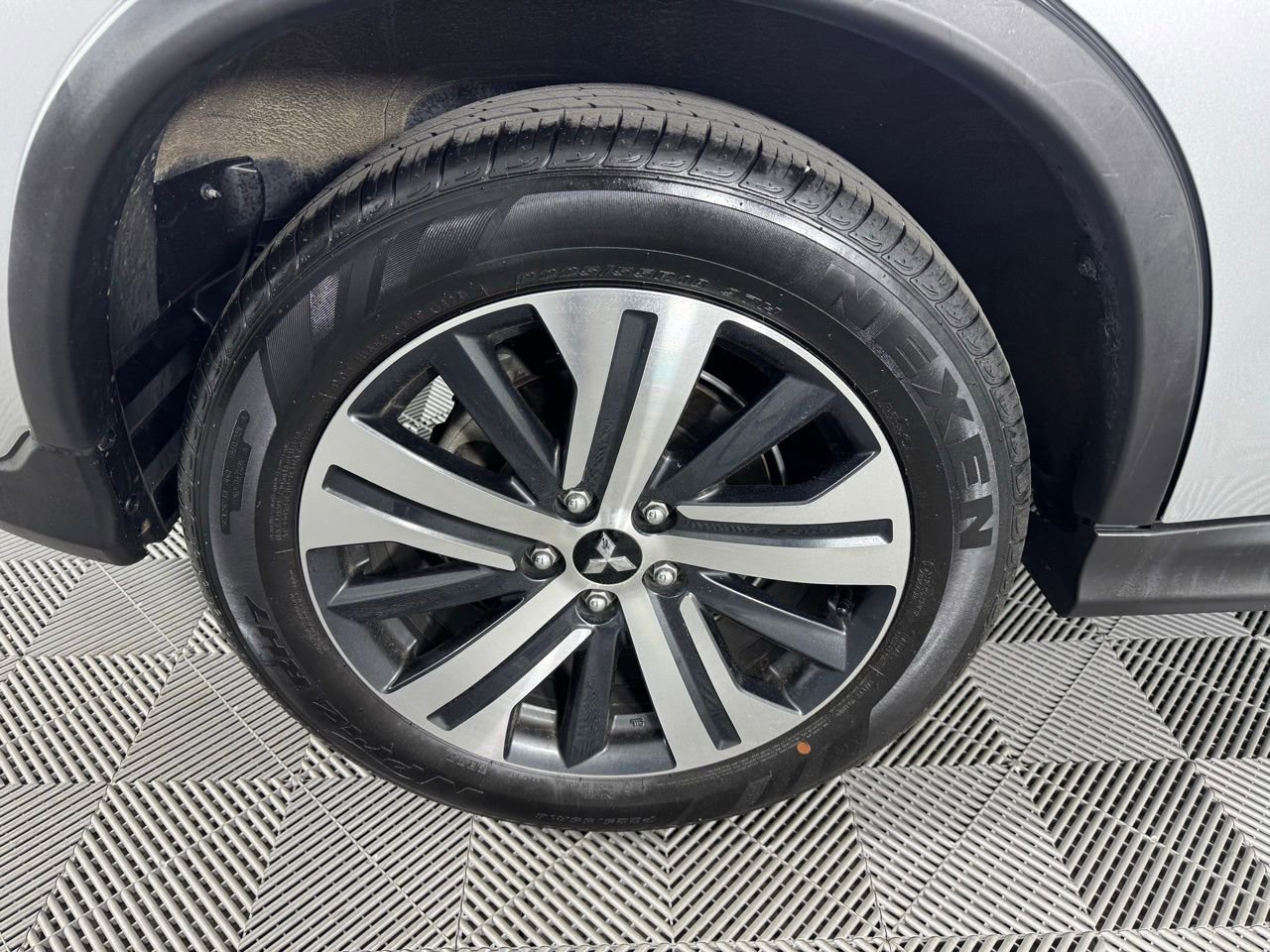 Used 2025 Mitsubishi Outlander Sport ES AWD/4WD image 38