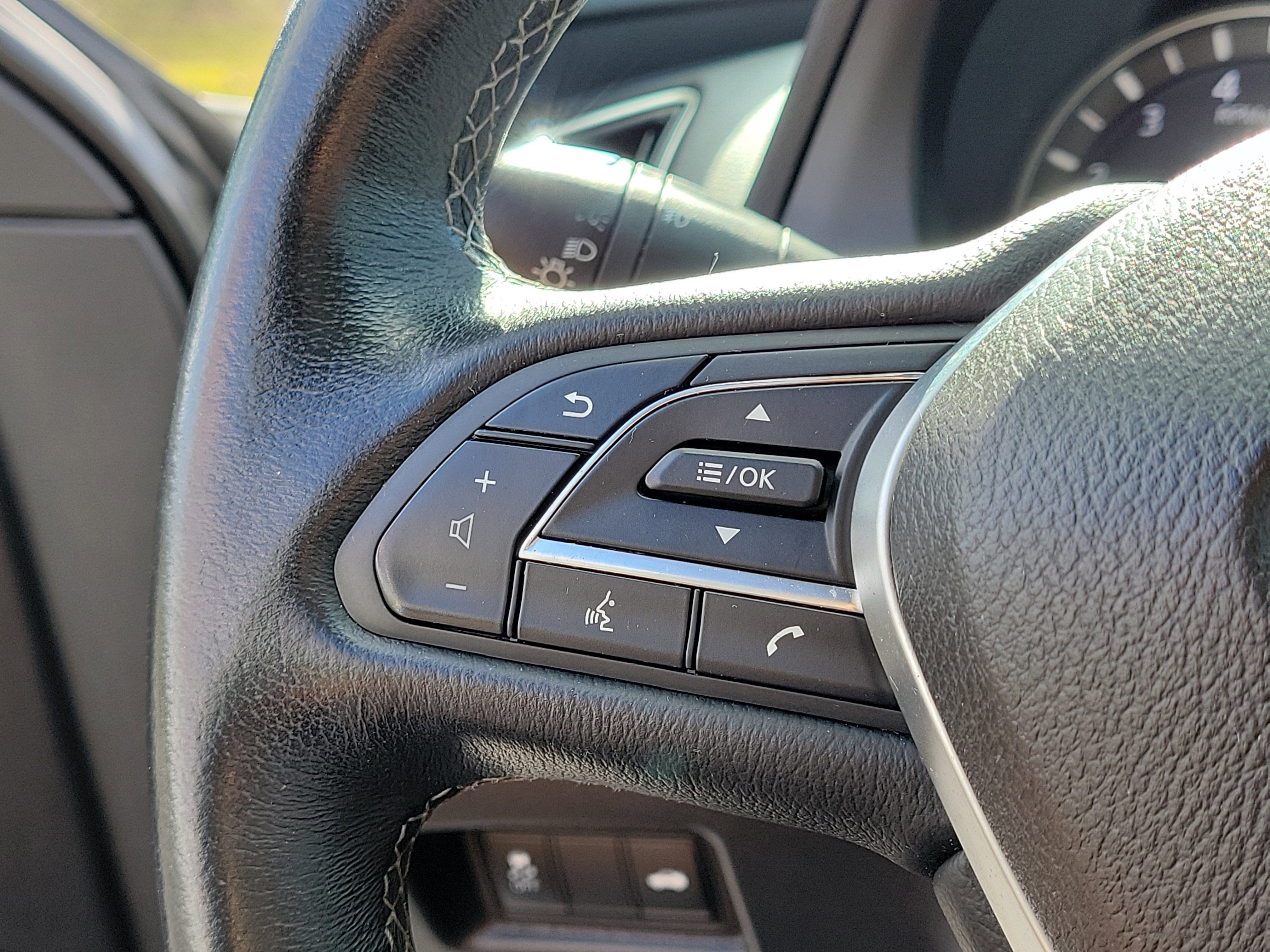 Used 2019 INFINITI Q50 Luxe w/ Essential Package (3.0T Luxe) image 29