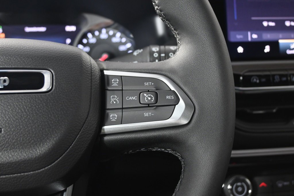 New 2026 Jeep Compass Limited image 34