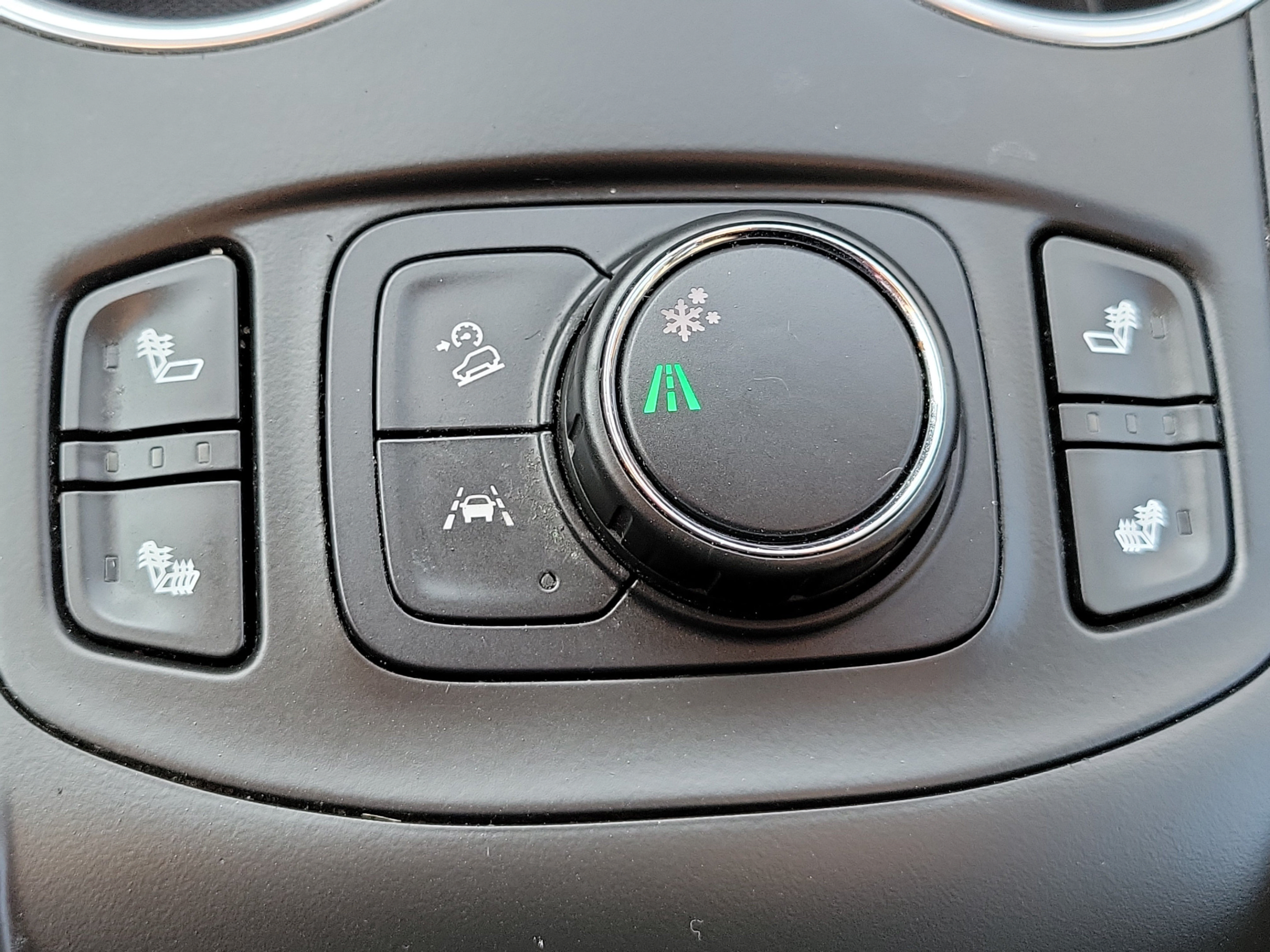 Used 2021 GMC Terrain SLE w/ Driver Convenience Package FWD image 33