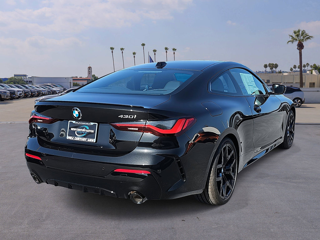 New 2026 BMW 430i Coupe w/ M Sport Package RWD image 5