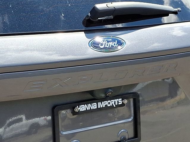 Used 2022 Ford Explorer XLT image 38