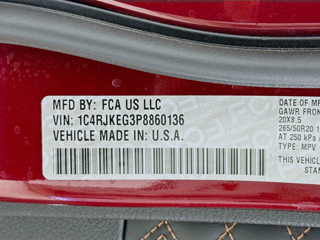 Used 2023 Jeep Grand Cherokee L Summit w/ Luxury Tech Group V image 34