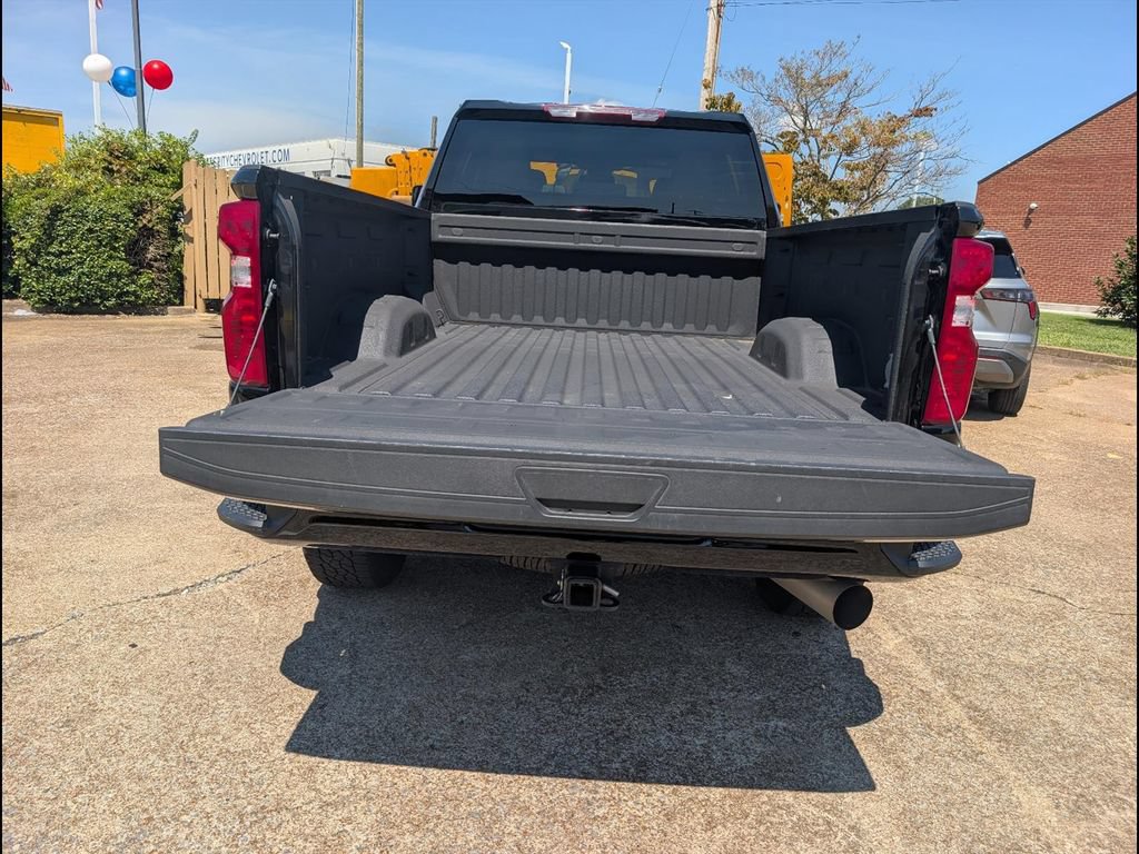 Used 2024 Chevrolet Silverado 2500 Custom w/ Custom Value Package AWD/4WD image 19