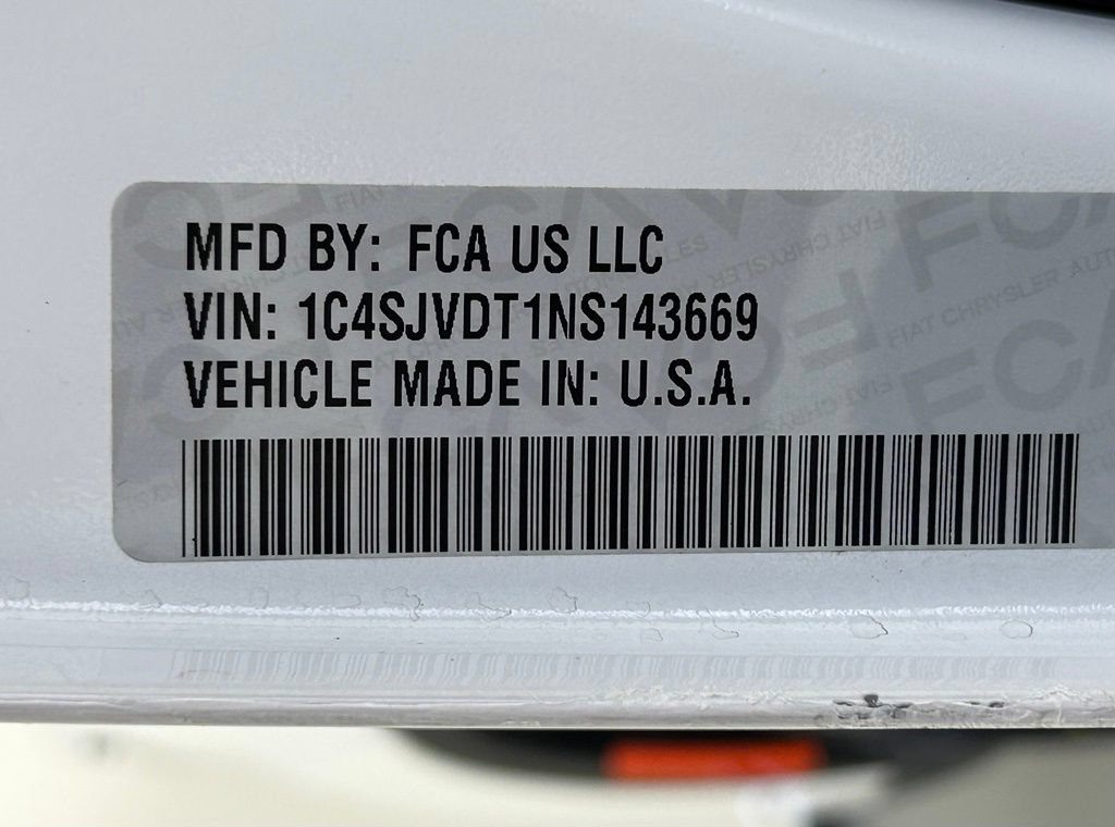 Used 2022 Jeep Wagoneer Series III w/ Rear Seat Video Group 1 AWD/4WD image 45