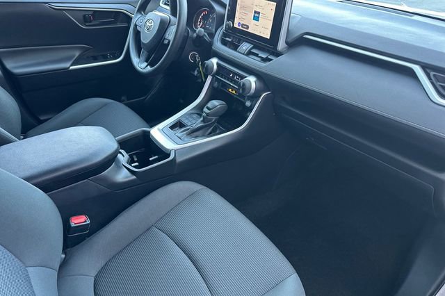 Certified 2024 Toyota RAV4 LE image 21