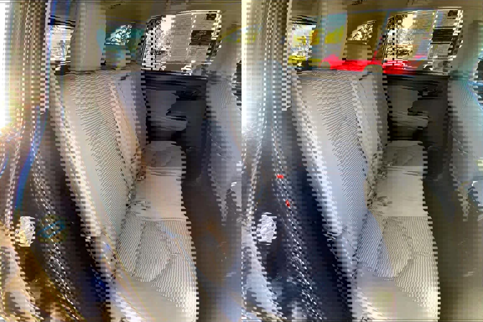 Used 2023 Toyota Highlander LE image 18