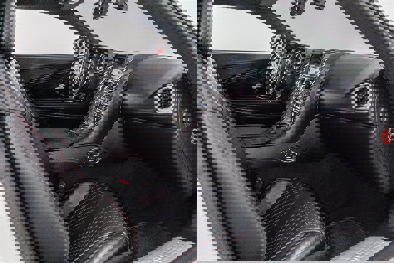 Used 2018 Aston Martin DB11 V12 image 64