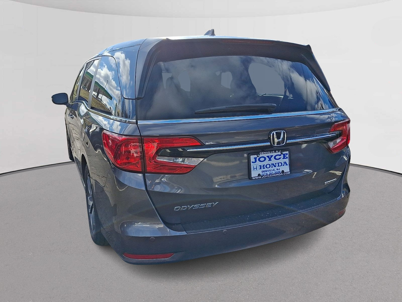 Certified 2022 Honda Odyssey Touring image 8