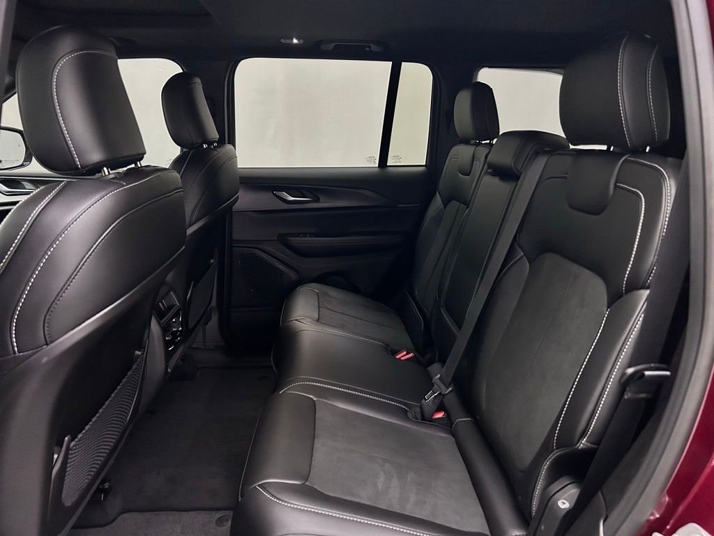 New 2025 Jeep Grand Cherokee 4WD image 20