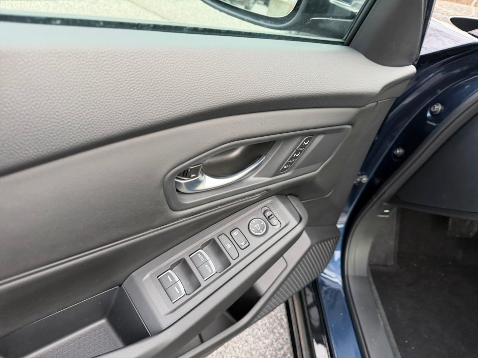 Used 2026 Honda Accord EX-L image 32