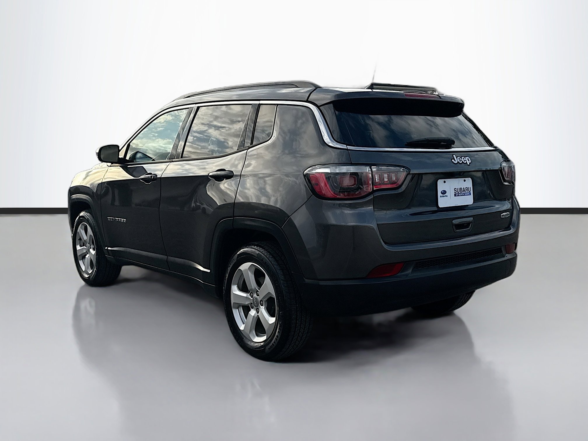 Used 2018 Jeep Compass Latitude image 5